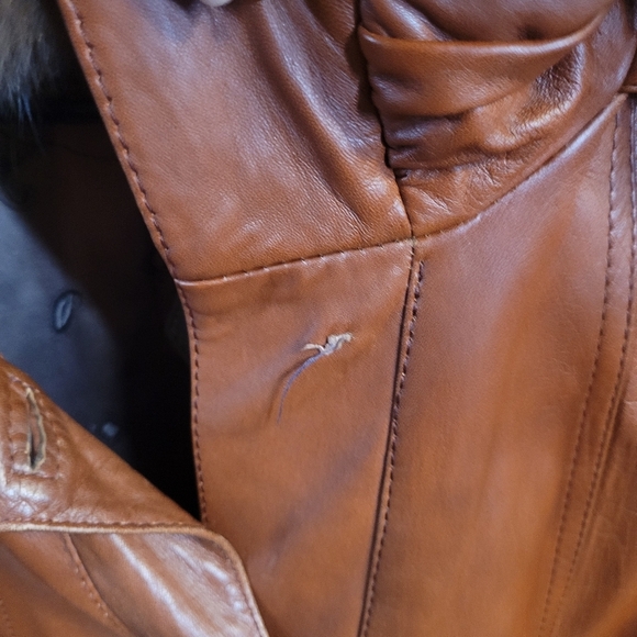 Czech Made Buttery Soft Leather Coat with Fur Collar - Picture 9 of 16